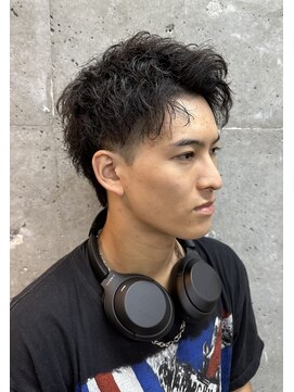 デフカッヅ 北千住(DEF CUTZ) ツイストパーマ×アップバングショート