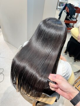 ユミリーバイルコル(umily by RuCOR.) グレージュ/ワンレン/髪質改善/ネビージュ/ボブルフ/黒髪/小顔