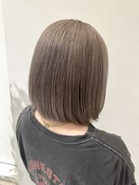 ラヴェストバイフレイスウェル(LOVEST by frace well)&nbsp;がっつりイメチェン☆ブリーチ2回　ハイトーンシルバーボブ