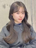 ロイオブジゼル(roi of GiseL)&nbsp;くびれ巻き　透明感カラー　似合わせカット　小顔　グレージュ