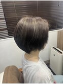 夏のライトボブ
