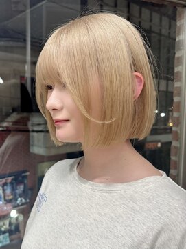 サンク 原宿 表参道(cinq) ミルクティーピンクグレージュミディアムウルフレイヤー長めボブ