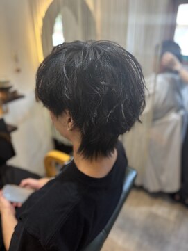ルプス ヘアーアンドメイク(LUPUS HAIR&MAKE) 10代　20代　30代　オススメ☆マッシュウルフ（スパイラル）
