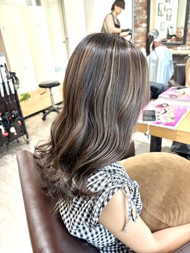 30代40代50代白髪ぼかしハイライト脱白髪染めウルフレイヤー