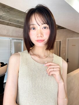 サンルーム(SUN room) ボブレイヤー顔まわりカット切っぱなしボブ