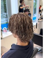 オーシャントーキョー 仙台(OCEAN TOKYO)&nbsp;ハイライト波巻きツイストスパイラルツーブロックメンズパーマ