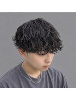ホワイト(WHITE)&nbsp;マッシュ×シャドウパーマ