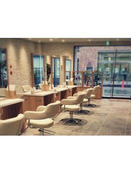 【アットホ-ムでおもてなしもしっかり☆】口コミの高さが◎《カット+カラー+Aujuaヘアマスク\9900》八街駅