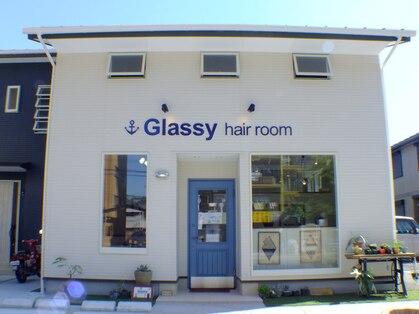 グラッシー ヘア ルーム(Glassy hair room)の写真