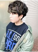 カーリーハンサムショート