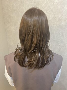 ウィスプ 赤羽店(wisp) 【赤羽】カーキアッシュ♪