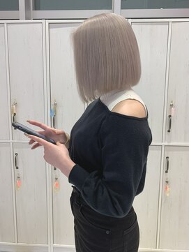 リー 梅田(Lee) Lee 梅田茶屋町 暖色 white