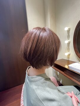 エルサフィロ ヨドヤバシ(el zafiro yodoyabashi) 大人女性ショート(前髪あり) ヘルシースタイル/40代