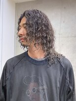 ガズル ハラジュク(GUZZLE HARAJUKU)&nbsp;２wayマンバンスパイラルパーマハイライト