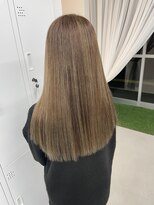 ライリー(riley)&nbsp;細かめハイライト×ベージュカラー