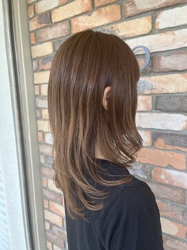 リエート(Lieto) ミディアム　レイヤーカット