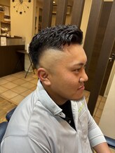 コンセプトフリッシュ(concept FRISCH) サイドパートパーマスタイル