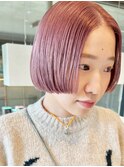 くすみピンクのコンパクトボブ（アディクシーカラー）