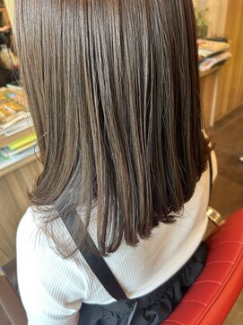 肌色を綺麗に見せ、色落ちまで美しい大人気