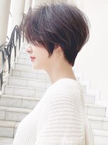 アンド ストーリーズ(&STORIES)&nbsp;大人可愛い小顔ショートボブアッシュブラウンネオウルフ黒髪