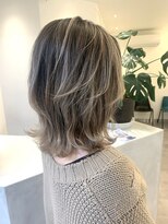 フェーディン(fa/din)&nbsp;ペールグレージュバレイヤージュ