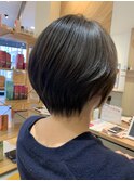 ショートボブ
