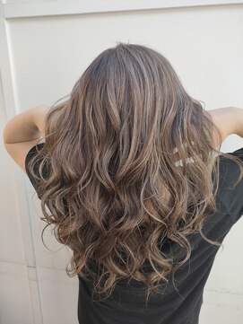 イヴァン アンド リズ 奈良店(IVAn ＆ LIZ) #アッシュ#ケアブリーチ