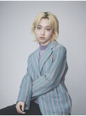 透明感ベージュセンターパートショートウルフ