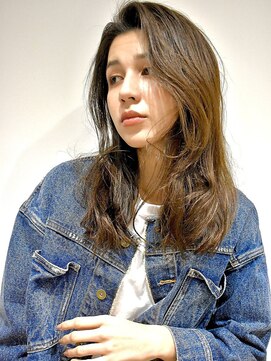 ブゾン(buZon) くせ毛風ゆるふわロング