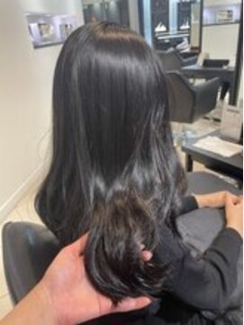 ラブクロムトーキョー オモテサンドウ(LOVECHROME OMOTESANDO) 【髪質改善トリートメント】大人かわいいシルキーベージュ