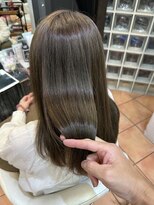 ブルーム コスタ(Blume COSTA) 広がるクセでお悩みの方にオススメ！まとまるロング