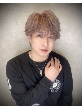 ジーナ 天神(Zina) シースルーフェザーショート