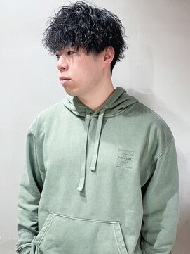 リオン 赤坂(RE:ON) ツイストスパイラルショートパーマ