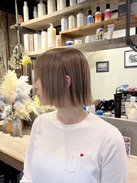 マスカリ(muscali) 黒髪/クラゲヘアー/オリーブグレー/小顔/ココアベージュd29