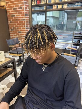 シェノン オム 梅田(CHAINON HOMME) MEN'S HAIR/針金パーマ/特殊パーマ/スプリングドレッド