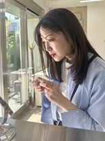 ホワイト キタサンドウ(WHiTE kitasando) 大人レイヤー/レイヤーカット/透明感カラー/ブルーシルバー
