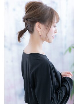 ミック ヘアアンドビューティー 大山店(miq  Hair&Beauty) おくれ毛＆ねじりくるりんぱ＊大人かわいいヘアアレンジa