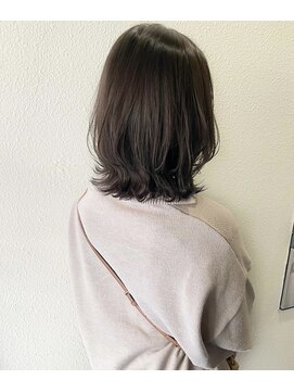 テトラ バイ ネオリーブ 横浜西口店(tetra by neolive) くびれミディ