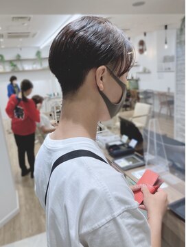 モリオフロムロンドン 松戸店(Morio from London) 【松戸 岩口】アップバング黒髪ハンサムショート