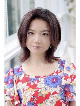 ミスエッセンス(MISS ESSENCE) 大人のくびれミディアムレイヤー/ミスエッセンス竹下