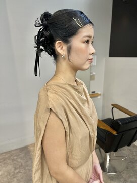 ヌープヘアーアイス(NUUP.hair ici) 20代結婚式短めでもできるアレンジリボンヘア