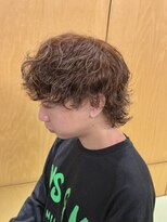 ニアウ 伊勢崎連取店(Niau)&nbsp;波巻きスパイラルパーマツイストスパイラルパーマシャドウパーマ