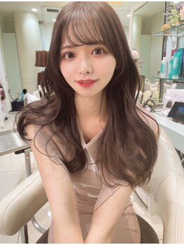 アッシュ 池袋店(Ash)の写真/様々な髪質に合わせて髪を美しい状態へと導く、一流の薬剤と深い知識をもつ優秀なスタイリストが的確に提案