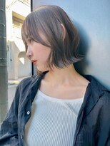 トルネード(TORNADO)&nbsp;フェイスレイヤーボブ 透明感カラー 切りっぱなしベージュt130