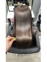 シンシア 新宿(CYNTHIA)&nbsp;【CYNTHIA/irisu】ホワイトグレージュ/チェリーブラウン