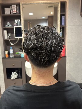 グロウヘアワークス(grow hair works) ベーシックパーマ×スキンフェード