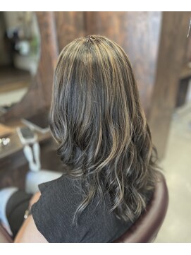 ノム(nomu) 外国人風ハイライト