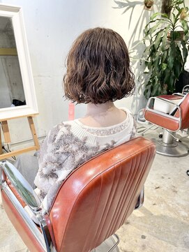 コンビネーション(combination) ボブパーマ ベージュカラー