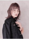 ピンクラベージュ×外ハネミディ