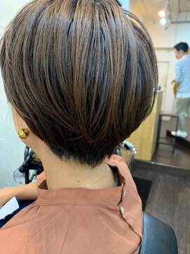 ポー 三軒茶屋(poh) テラコッタ/ミニウルフ/デジタルパーマ/くすみブルー*三軒茶屋駅